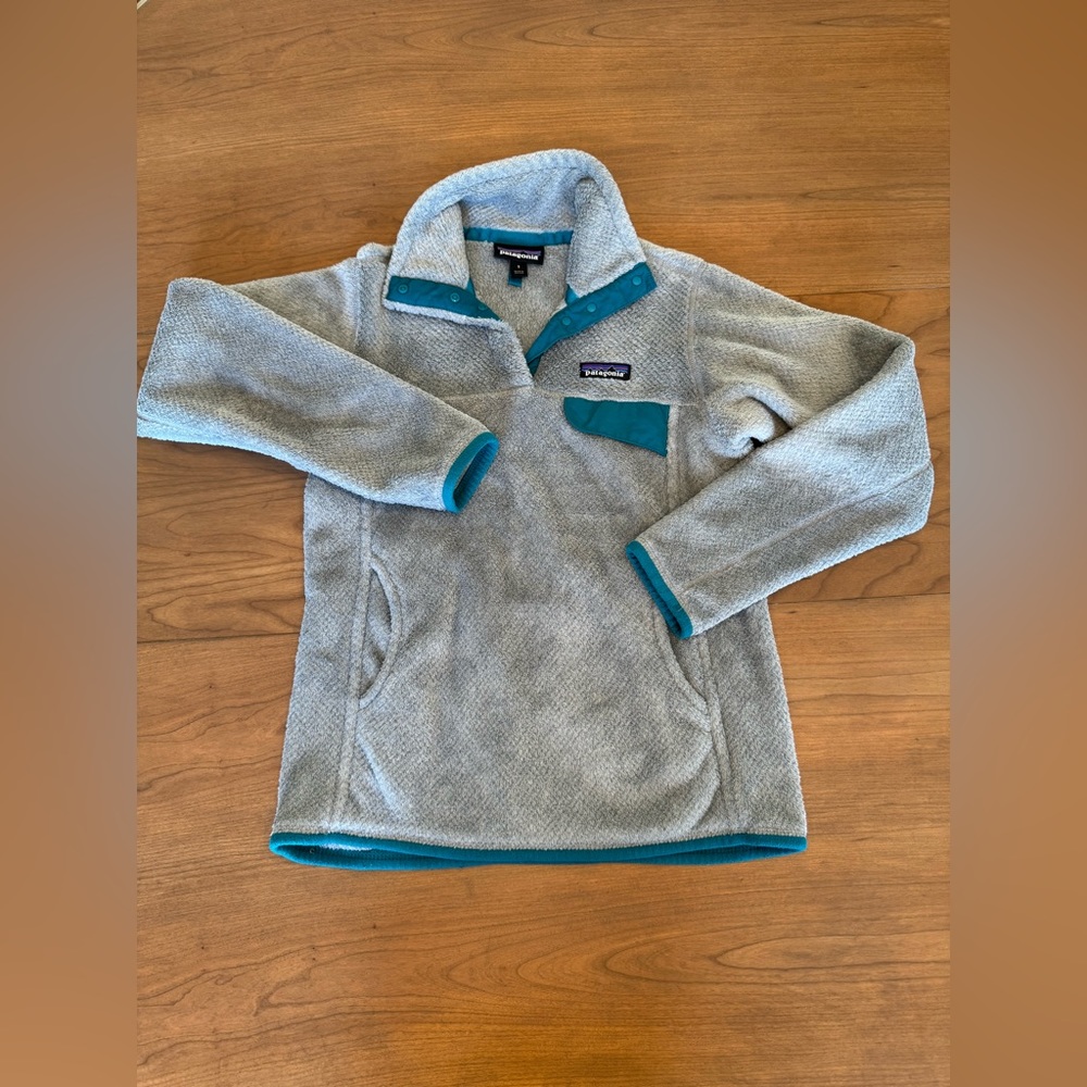 *like new* Patagonia Women's Re-Tool Snap-T Pullover in Size S